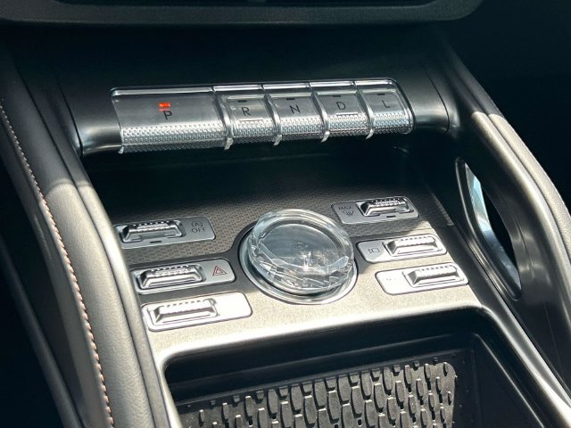 New 2026 Lincoln Nautilus Premier w/ Jet Appearance Package AWD/4WD image 33