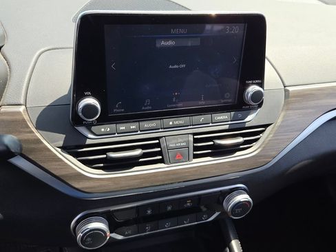 Certified 2023 Nissan Altima 2.5 SV FWD image 17