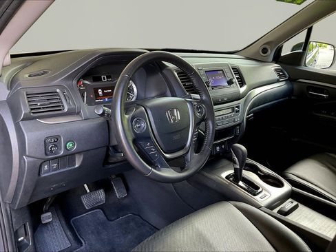Used 2019 Honda Ridgeline RTL image 18