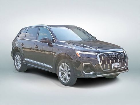 Used 2025 Audi Q7 3.0T Premium Plus AWD/4WD image 2