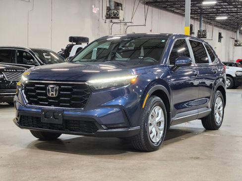 Used 2024 Honda CR-V LX image 4