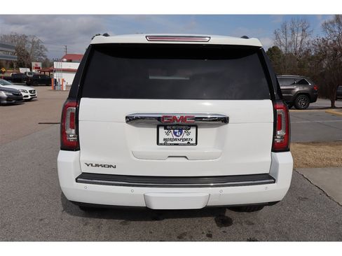 Used 2020 GMC Yukon Denali w/ Open Road Package image 4