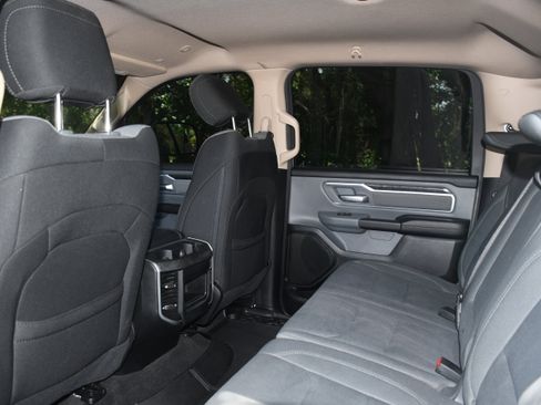 Used 2020 RAM 1500 Big Horn RWD image 14