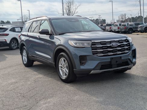 New 2026 Ford Explorer Active image 1