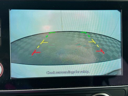 Used 2024 Nissan Leaf S image 22