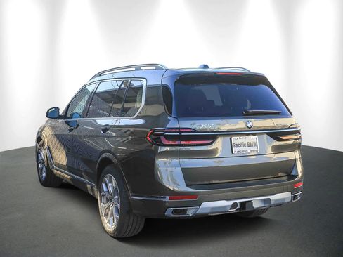 New 2026 BMW X7 xDrive40i w/ Premium Package image 4
