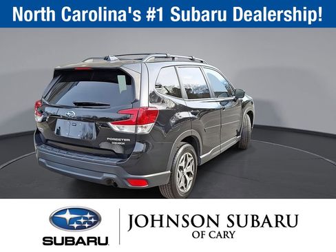 Used 2021 Subaru Forester Premium image 27