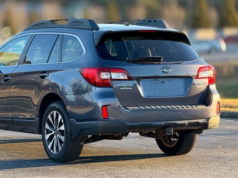 Used 2015 Subaru Outback 2.5i Limited image 16