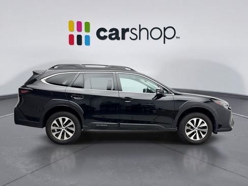 Used 2024 Subaru Outback Premium AWD/4WD image 6