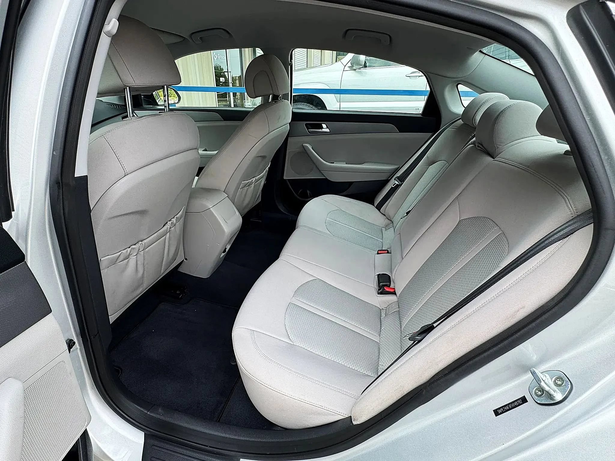 Used 2015 Hyundai Sonata SE FWD image 17