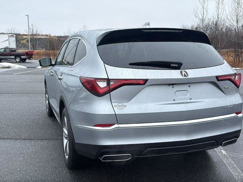 Used 2023 Acura MDX SH-AWD image 9