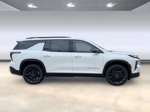 New 2026 Chevrolet Traverse LT w/ Midnight/Sport Edition image 7