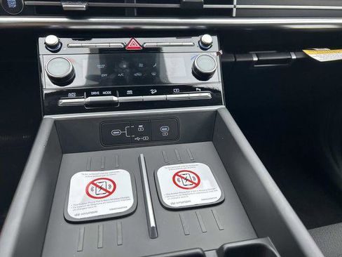 New 2026 Hyundai Santa Fe SE image 10