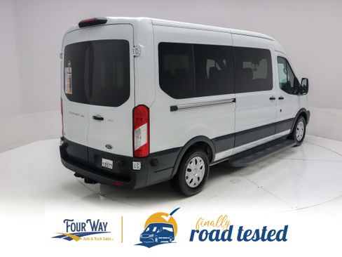 Used 2018 Ford Transit 350 XLT RWD image 5