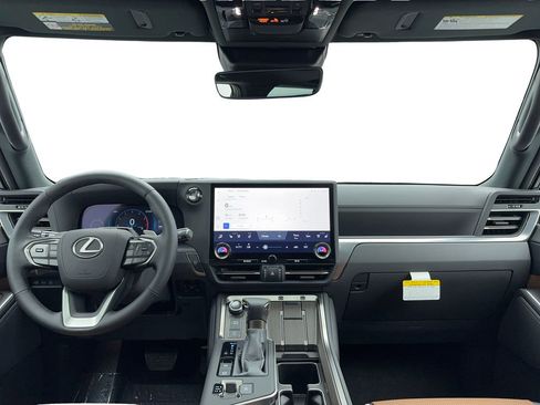 Used 2026 Lexus GX 550 w/ Accessory Package (2T) image 25