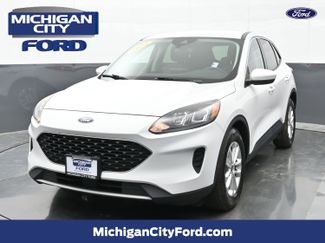 Used 2021 Ford Escape SE video 1