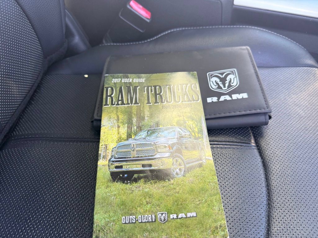 Used 2017 RAM 1500 Laramie AWD/4WD image 45