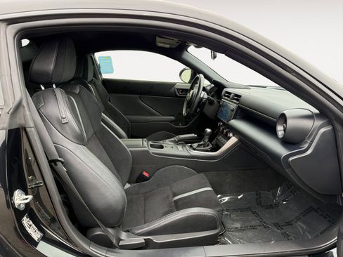 Used 2023 Toyota GR86 Premium w/ ALL Weather Mat Package (TMS) RWD image 19
