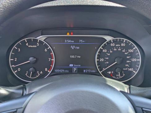 Used 2022 Nissan Altima 2.5 SV FWD image 11