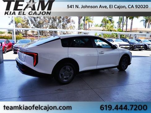 New 2026 Kia K4 FWD image 9