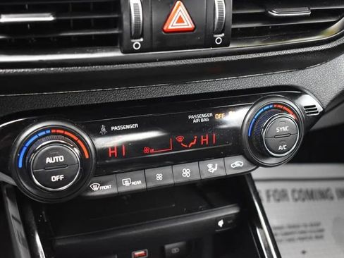 Used 2023 Kia Forte GT-Line w/ GT-Line Premium Package image 32