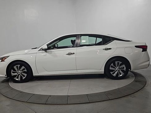 Used 2019 Nissan Altima 2.5 S image 2
