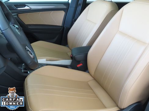 Used 2024 Volkswagen Tiguan SE R-Line w/ MDO Package, Three-Row FWD image 11