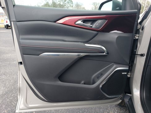 New 2026 Chevrolet Traverse Z71 image 13