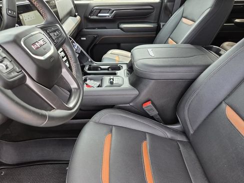 Used 2024 GMC Sierra 2500 AT4 w/ AT4 Preferred Package AWD/4WD image 26