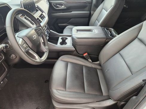 Used 2024 Chevrolet Tahoe Z71 w/ Luxury Package image 11