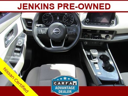 Certified 2023 Nissan Rogue SV FWD image 14
