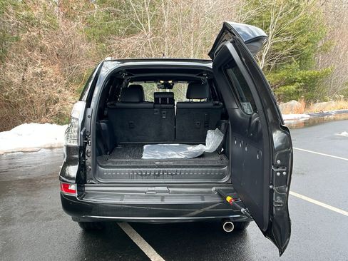 Used 2023 Lexus GX 460 Premium image 25