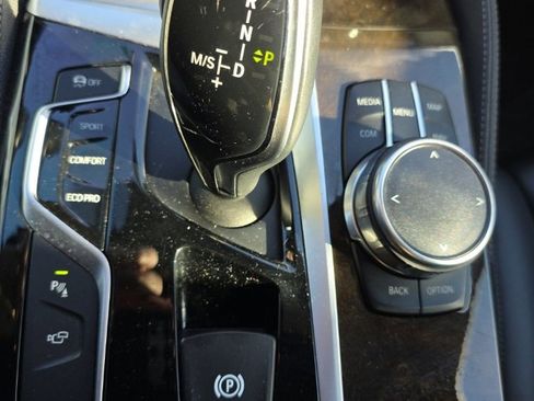 Used 2017 BMW 540i xDrive image 13