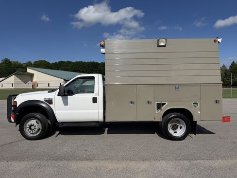 Used 2008 Ford F450 4x4 Regular Cab Super Duty image 5