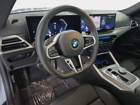 Used 2025 BMW 230i Coupe w/ M Sport Package image 17