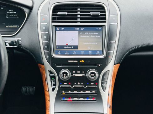 Used 2019 Lincoln Nautilus Reserve w/ Driver Assistance Package image 26