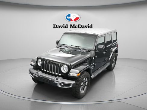 Used 2018 Jeep Wrangler Unlimited Sahara AWD/4WD image 34