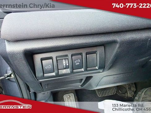 Used 2024 Subaru Outback Premium AWD/4WD image 16