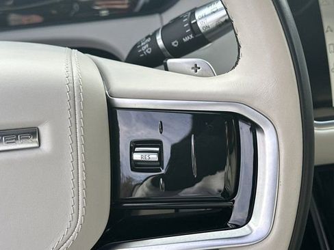 Used 2023 Land Rover Range Rover Velar R-Dynamic S image 33