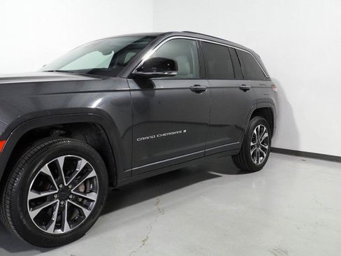 Used 2023 Jeep Grand Cherokee Overland image 59
