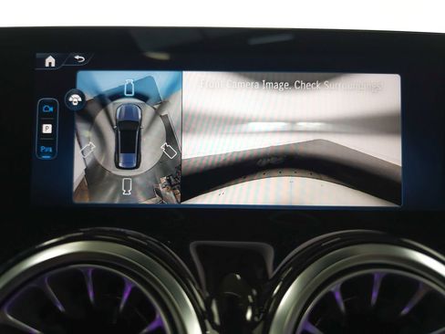 Certified 2026 Mercedes-Benz GLB 250 4MATIC image 18