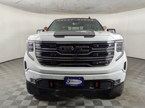 New 2026 GMC Sierra 1500 AT4 w/ AT4 Premium Package AWD/4WD image 2