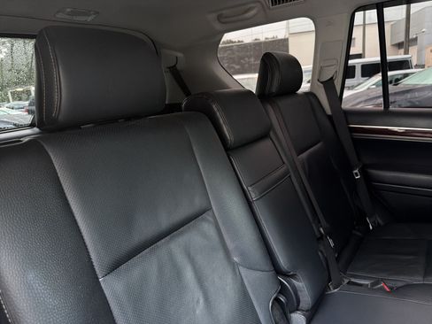 Used 2017 Lexus GX 460 Premium w/ Premium Package AWD/4WD image 39