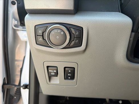 Used 2020 Ford F150 XLT w/ Equipment Group 302A Luxury RWD image 18
