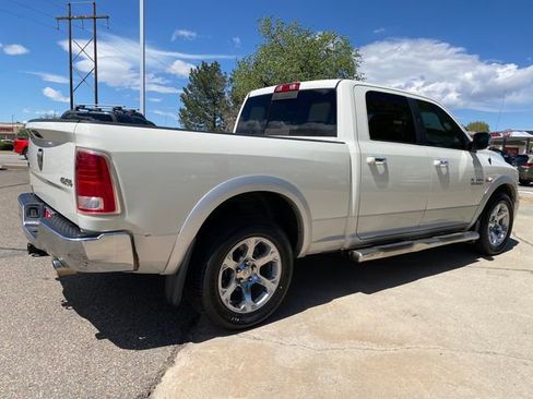 Used 2017 RAM 1500 Laramie AWD/4WD image 5