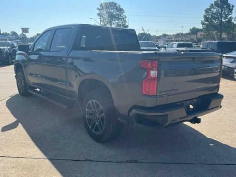 Used 2022 Chevrolet Silverado 1500 Custom w/ LPO, Blackout Package RWD image 3