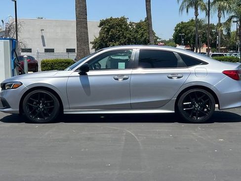 Used 2023 Honda Civic Sport image 7