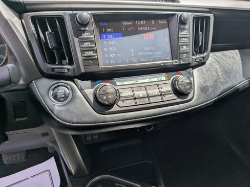 Used 2018 Toyota RAV4 XLE FWD image 26