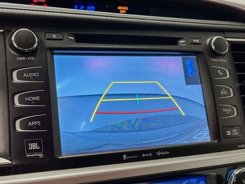 Used 2017 Toyota Highlander Limited w/ Carpet Mat Package AWD/4WD image 23