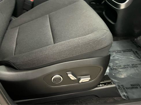 New 2026 Hyundai Ioniq 9 SE AWD/4WD image 18